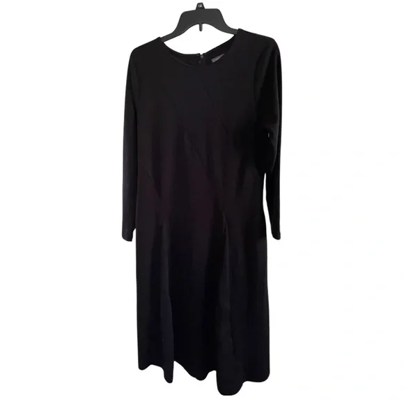 sabine backless maxi dress black Black Cross Back V-Neck Maxi Dress - Elegant Evening Wear
